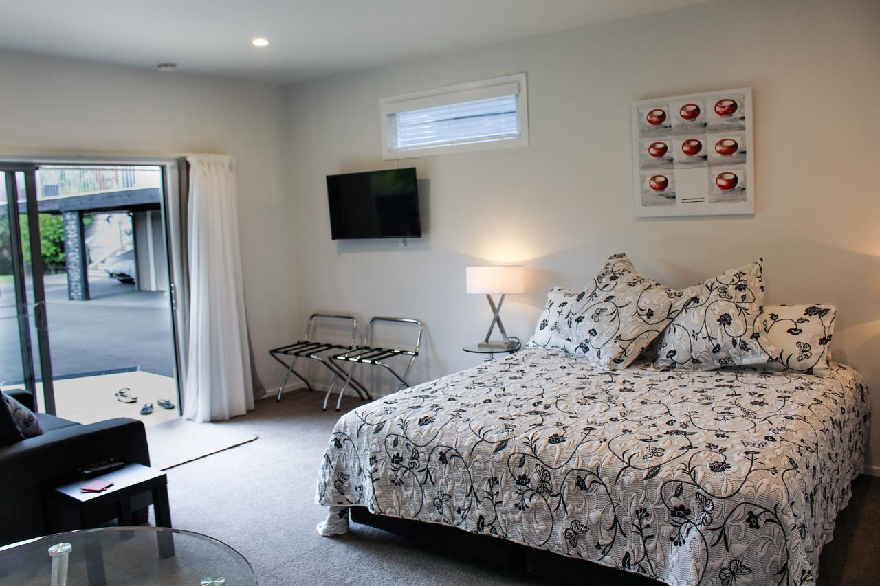 Amazing Kiwi Lodge Whangamata Extérieur photo
