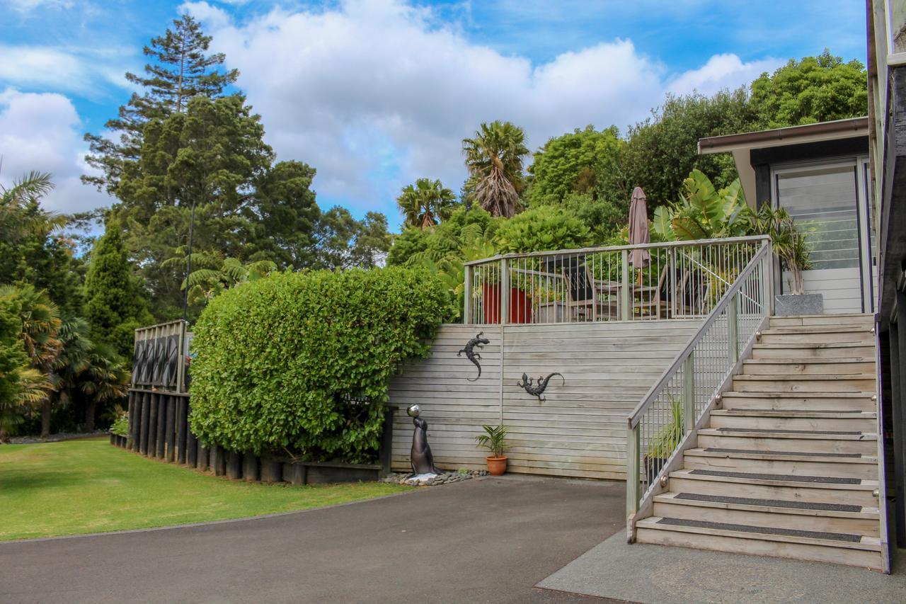 Amazing Kiwi Lodge Whangamata Extérieur photo